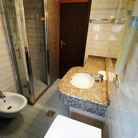 7 3* San Benedetto del Tronto